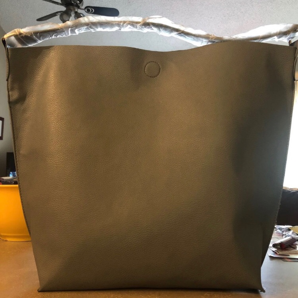 Women’s Leather Purse